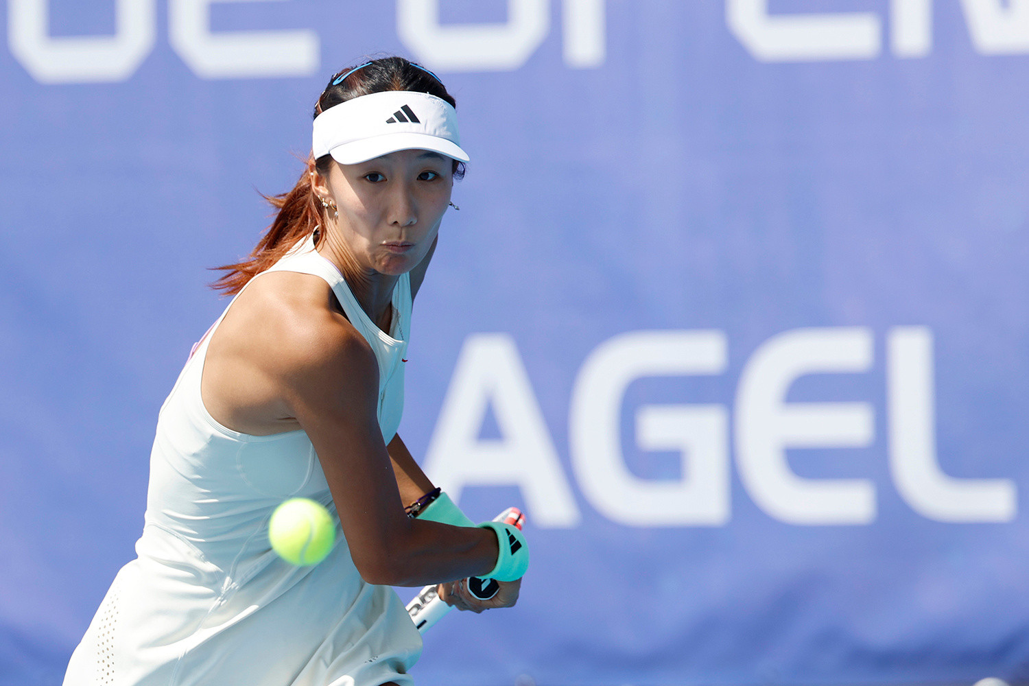 WTA250布拉格站首轮，从资格赛突围的高馨妤以0-62-6不敌5号种子、前赛