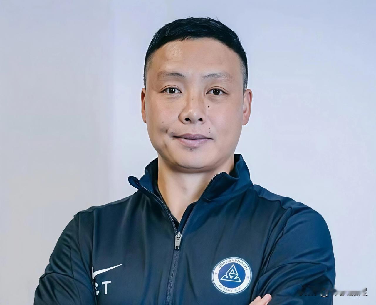 中超联赛还剩4轮，保级球队深圳新鹏城宣布换帅，由土帅陈涛代替才上任三个月的洋帅佩