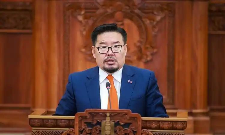 蒙古这回真是变了样！新总理一上台，就当着中国的面，把边境上几十年的老难题一股脑敲