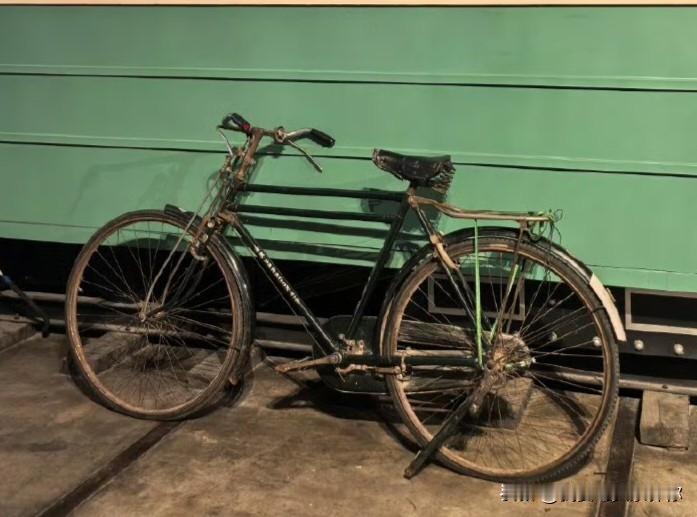 看到街上越来越多的二八大杠自行车我琢磨着一个情况新国标电动车全面推行后，