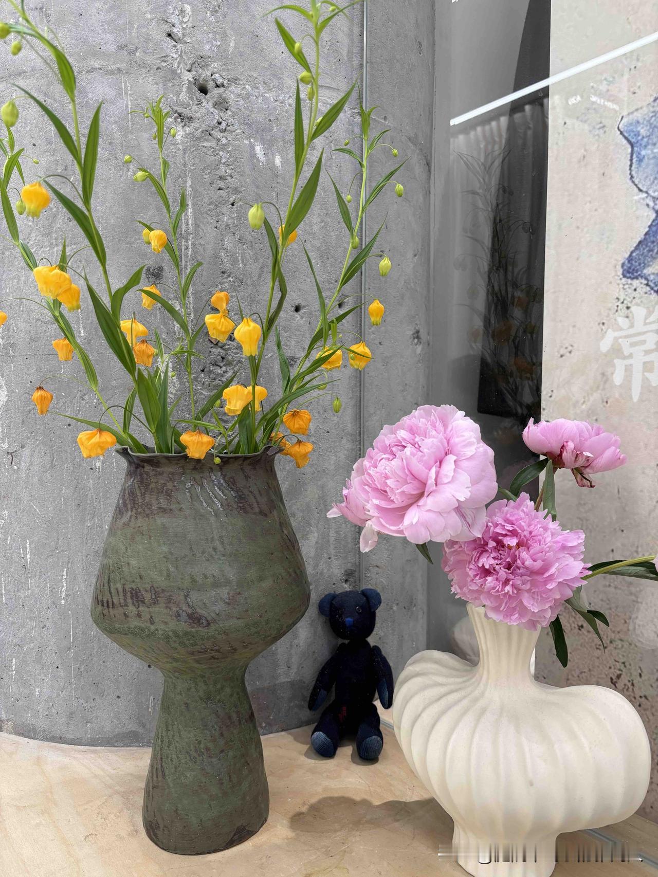 才发现一个扎心的现实，身边30~45岁的女性，大多都没在正经上班了。不是体制