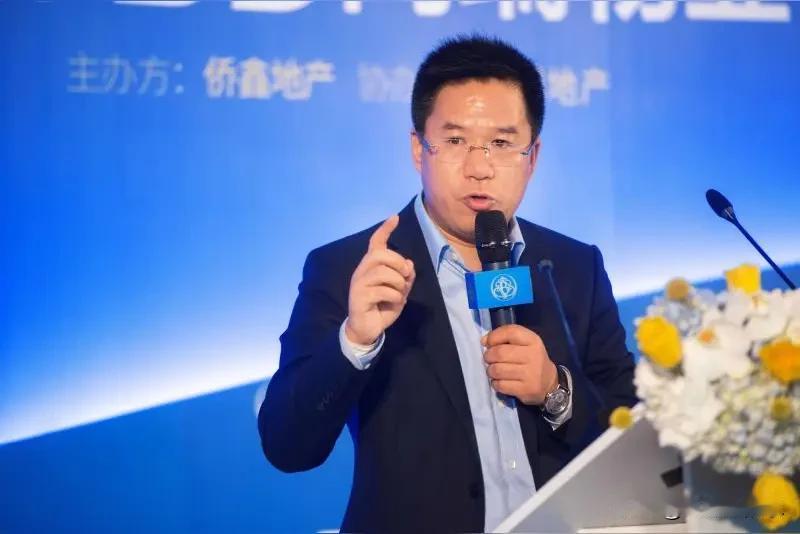 马光远表示：当前房地产最大的问题，不是房价太高，不是老百姓没有需求，不是消费者买