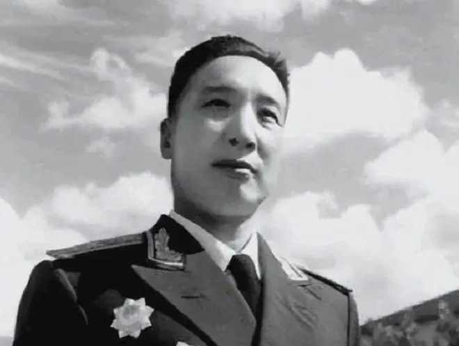 1977年，邓公欲重用一名开国大校，常州代表回答：“他已于1970年被枪毙了。”