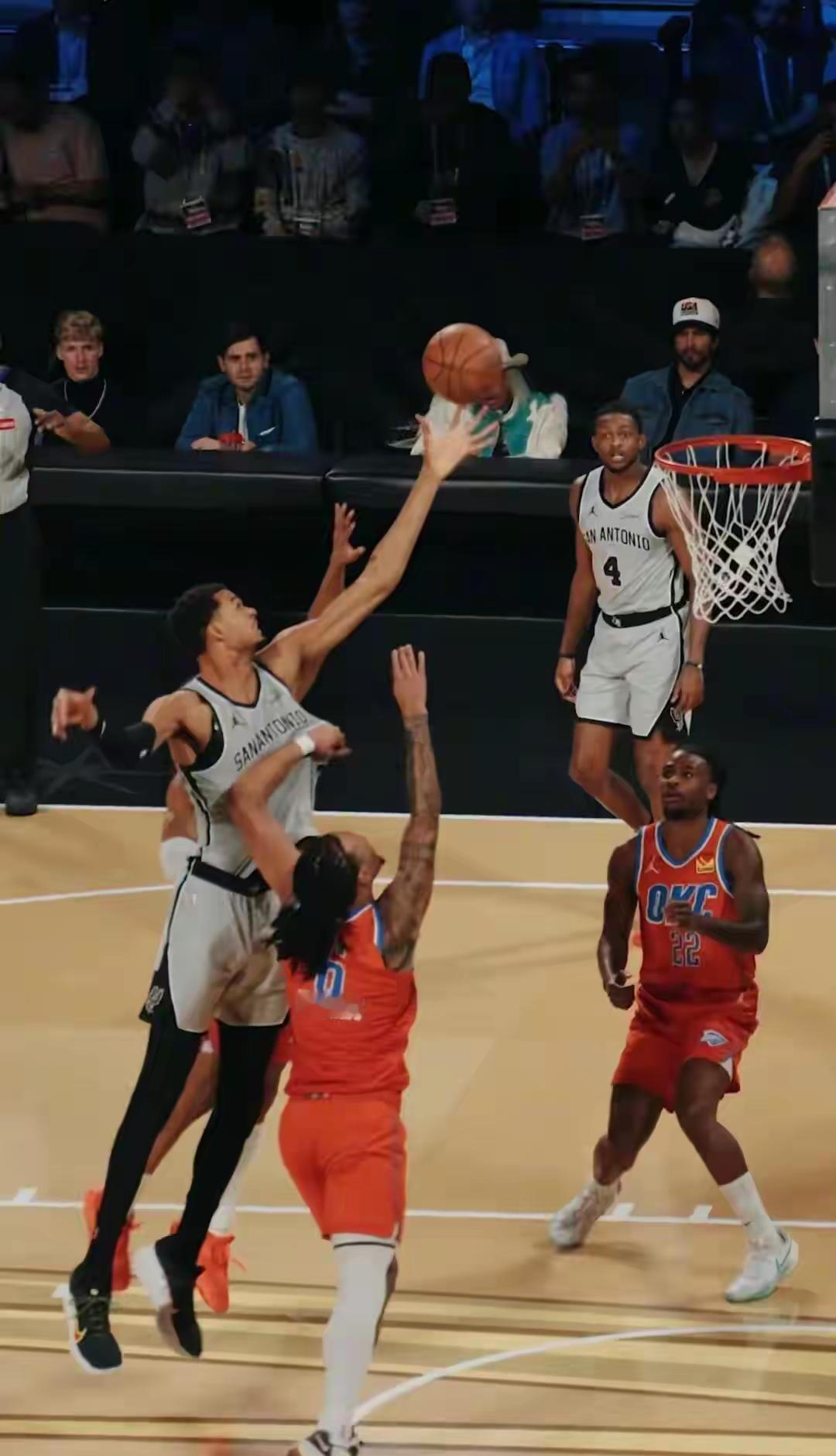 雷霆输球，别只看24%的三分命中率。真正撕开他们防线的，是马刺在篮下的碾压。