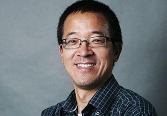 俞敏洪抛出惊人言论，他说：“如果拼了命，英年早逝的话，和不那么拼命，而活到八九十