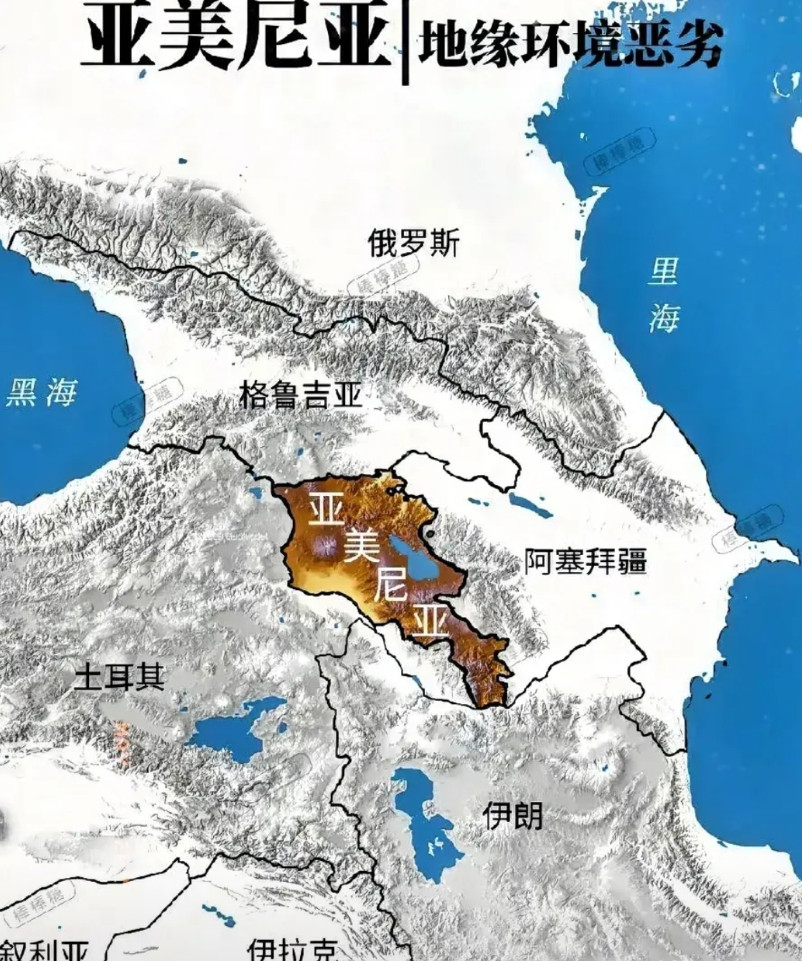 印度自己用的武器万国制造，竟然还出口武器！由于巴印冲突中，印度的表现亮眼，担