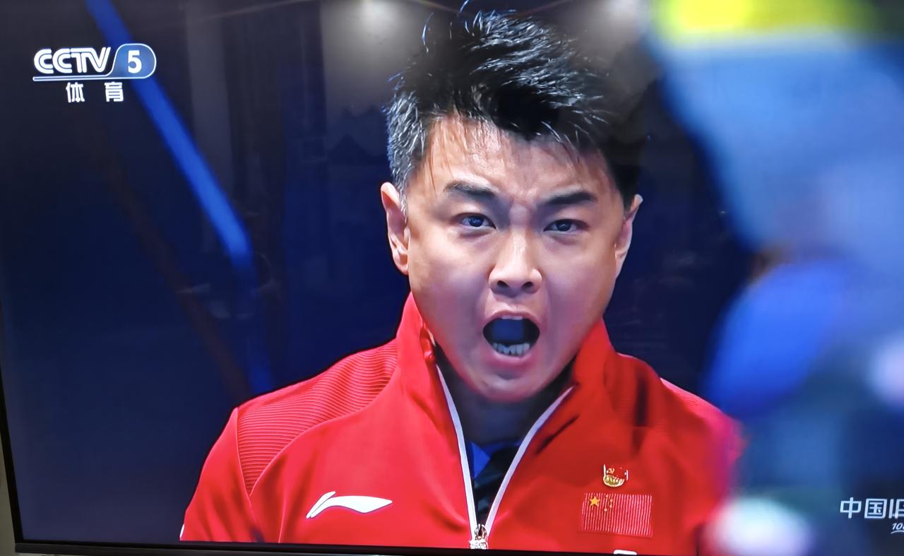 勇气，杀气，霸气，全写在王皓的脸上，而深藏在骨子里的，是中国乒乓球的底气。第