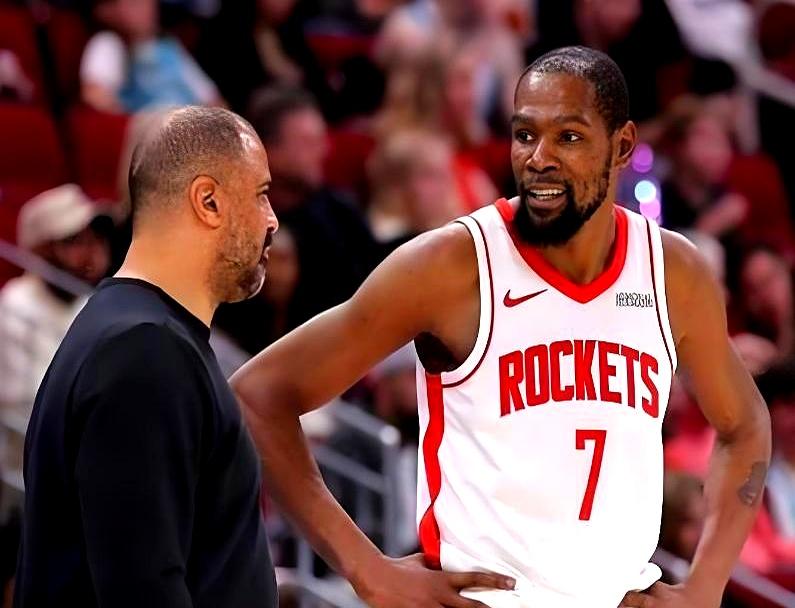 37岁的杜兰特今年在火箭的表现，真的刷新了我的认知。谁能想到，这老哥加盟