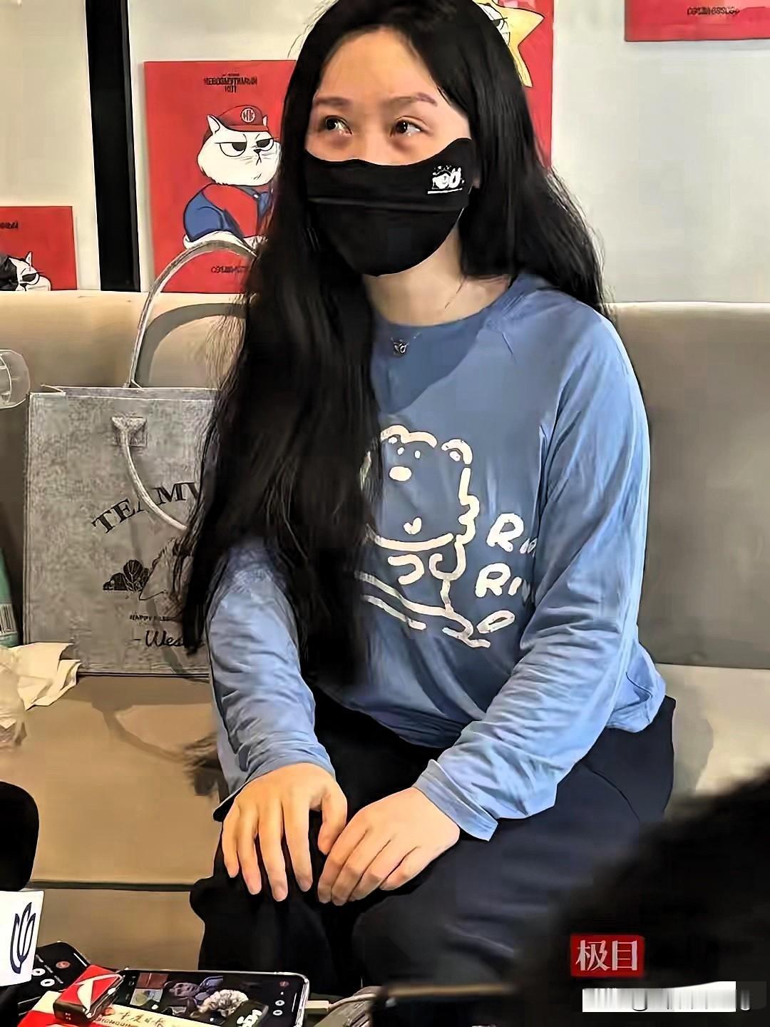 小区恶犬追咬孩子、半夜狂吠、遛狗不牵绳还不戴嘴套，这哪是养狗，分明是给邻居埋雷！