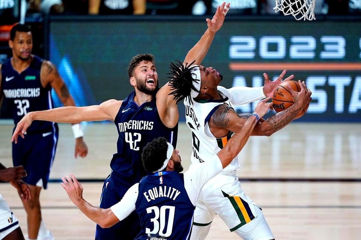 说说北京队这事儿。憋了整整7个多月，球迷的火气已经顶到了嗓子眼。结果呢？人家广