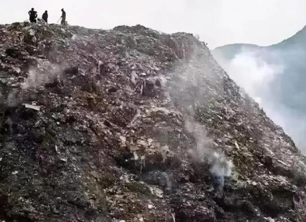 之前大力推广的垃圾分类，为什么最近不提了？其实一个明明白白的理工科问题，非要用文