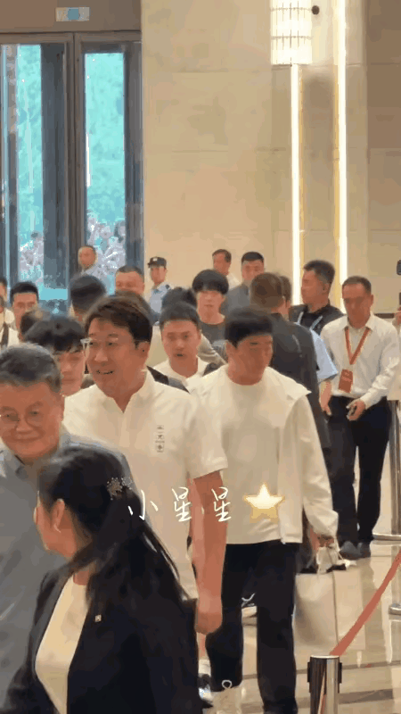 天啊，看看都是谁到魏桥参加活动啦！魏桥保密工作做得真好，原来只是通过魏桥大叔说