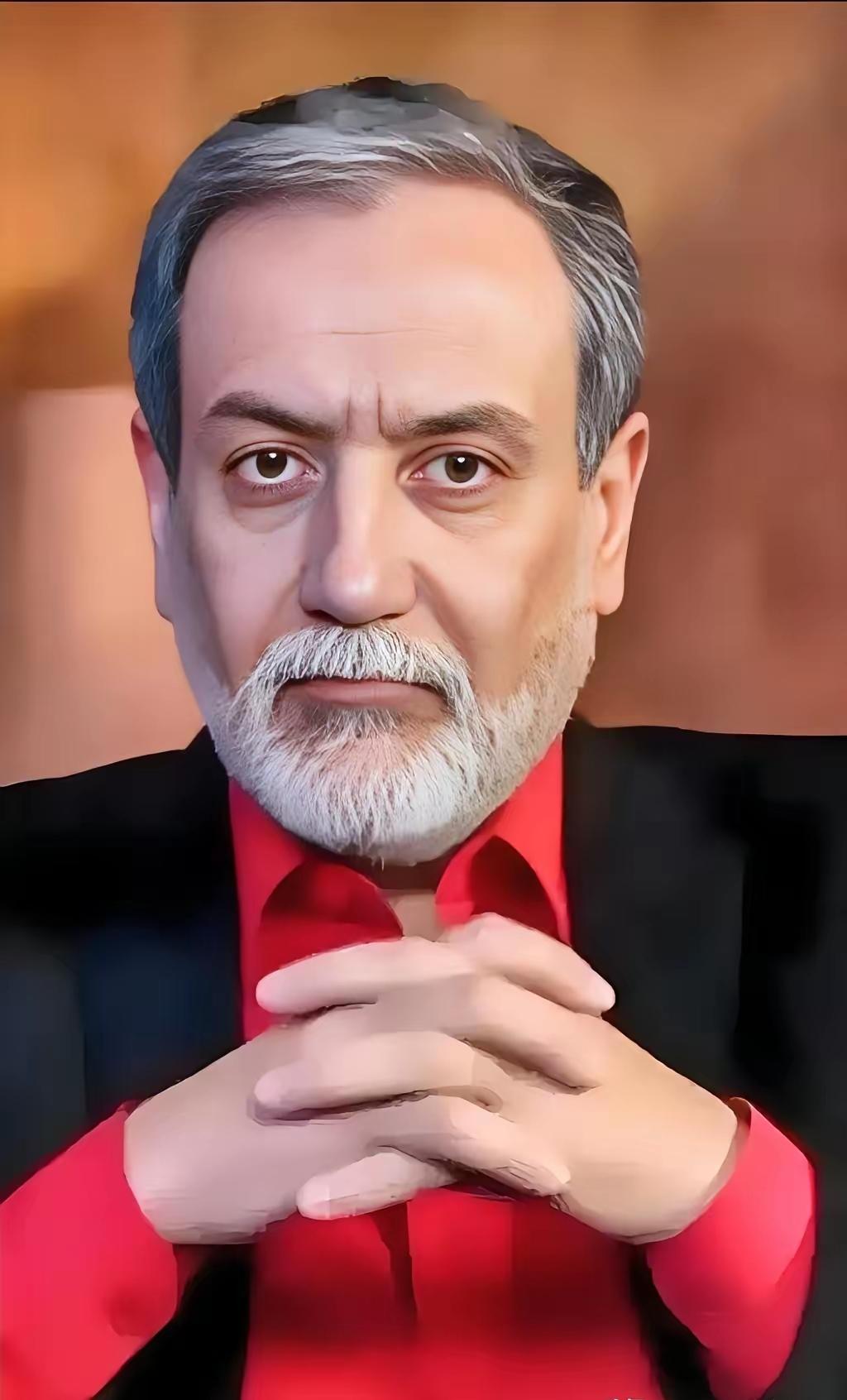 伊朗海军发布通告：2026年4月8日，伊朗海军向霍尔木兹海峡附近的所有船只发布