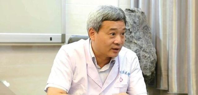 1984年，新疆一女子腿上肿了个大包，整日疼痛难忍，她花光3000多块，医生建议