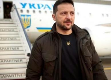 这次泽连斯基终于硬气起来了，拒绝了美国的用领土换安全保障的协议，还说领土问题不是