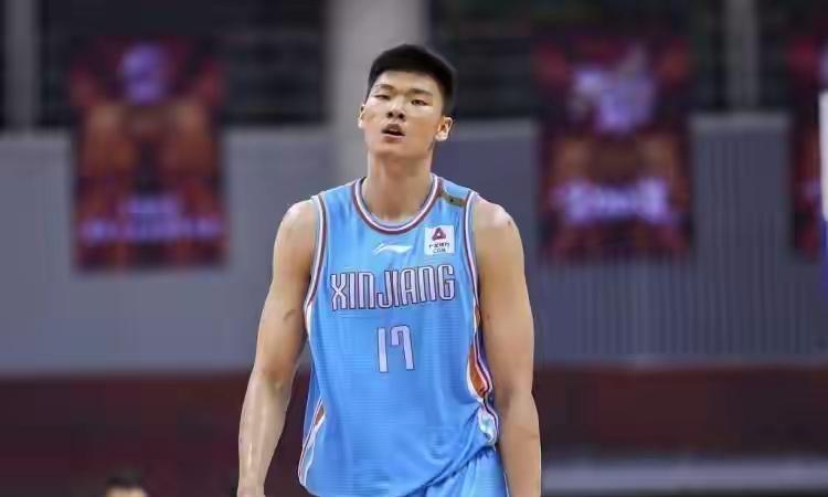 范子铭是时候离开北京队了北京队的范子铭是北京队的三个顶薪之一，北京