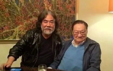2002年，张纪中筹备《天龙八部》，他给陆毅打电话：“陆老弟，我给你留一个好角色