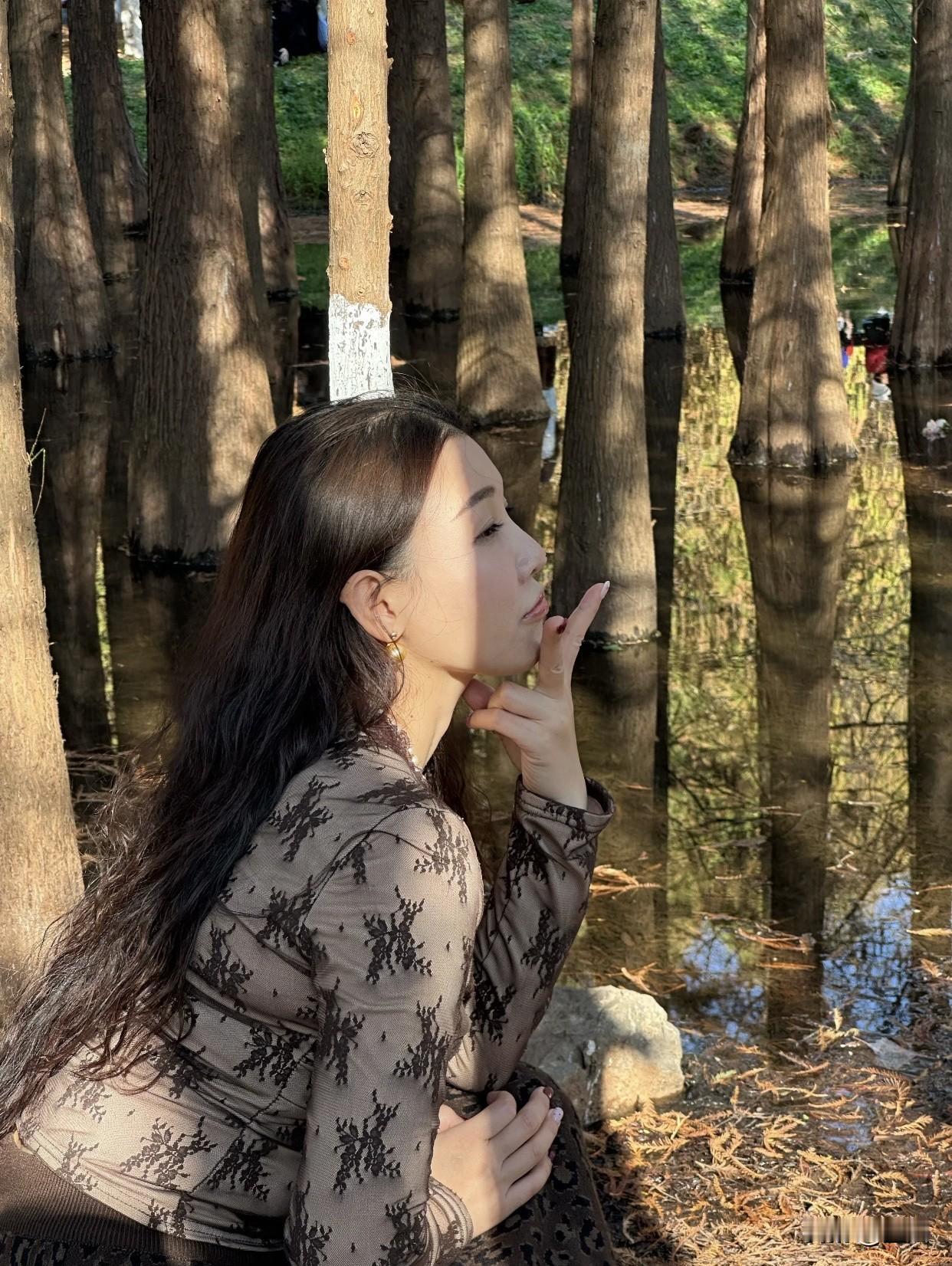 又纯又欲的女生，究竟有多招人喜欢外形甜美，气质无辜又诱人，穿搭时而清新时而前卫，