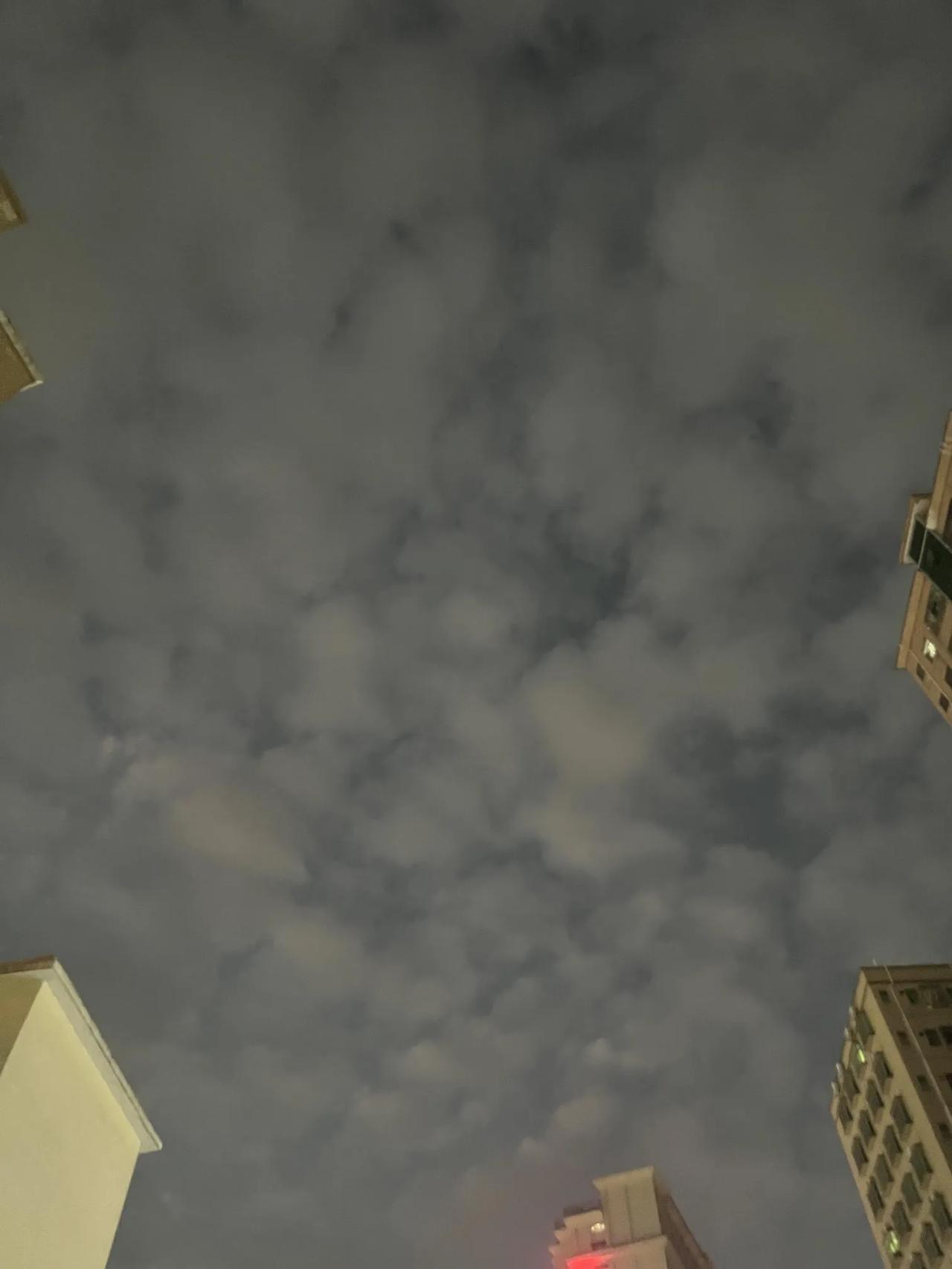 一：1960年，是个男人就能娶老婆；二：1970年，有肉吃就能娶老婆；三：1