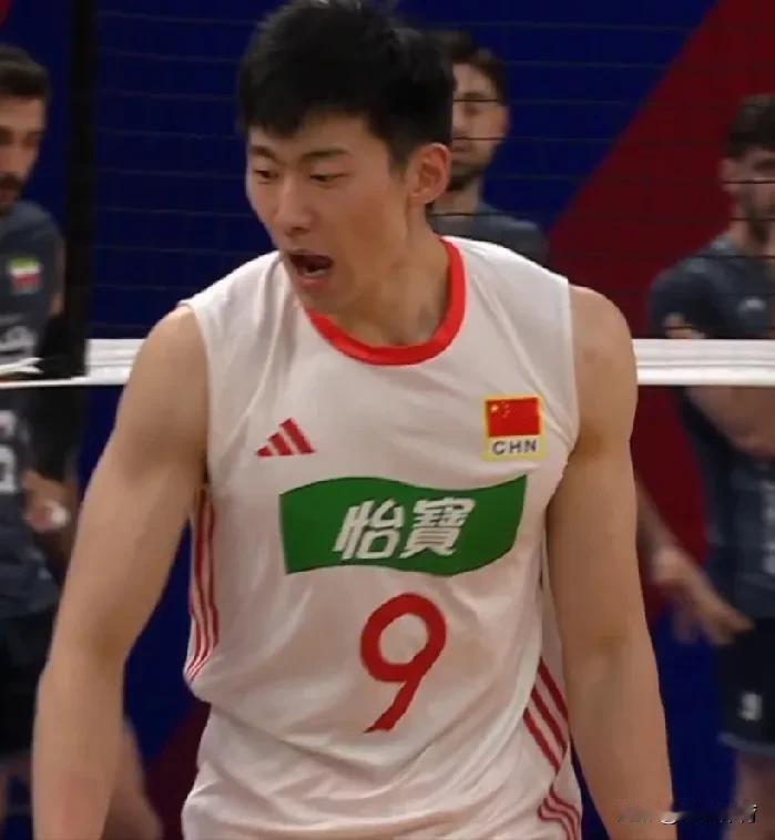 【李咏臻：为数不多的亮点】中国男排零比三输给伊朗，貌似实力差距，实则自身无奈。