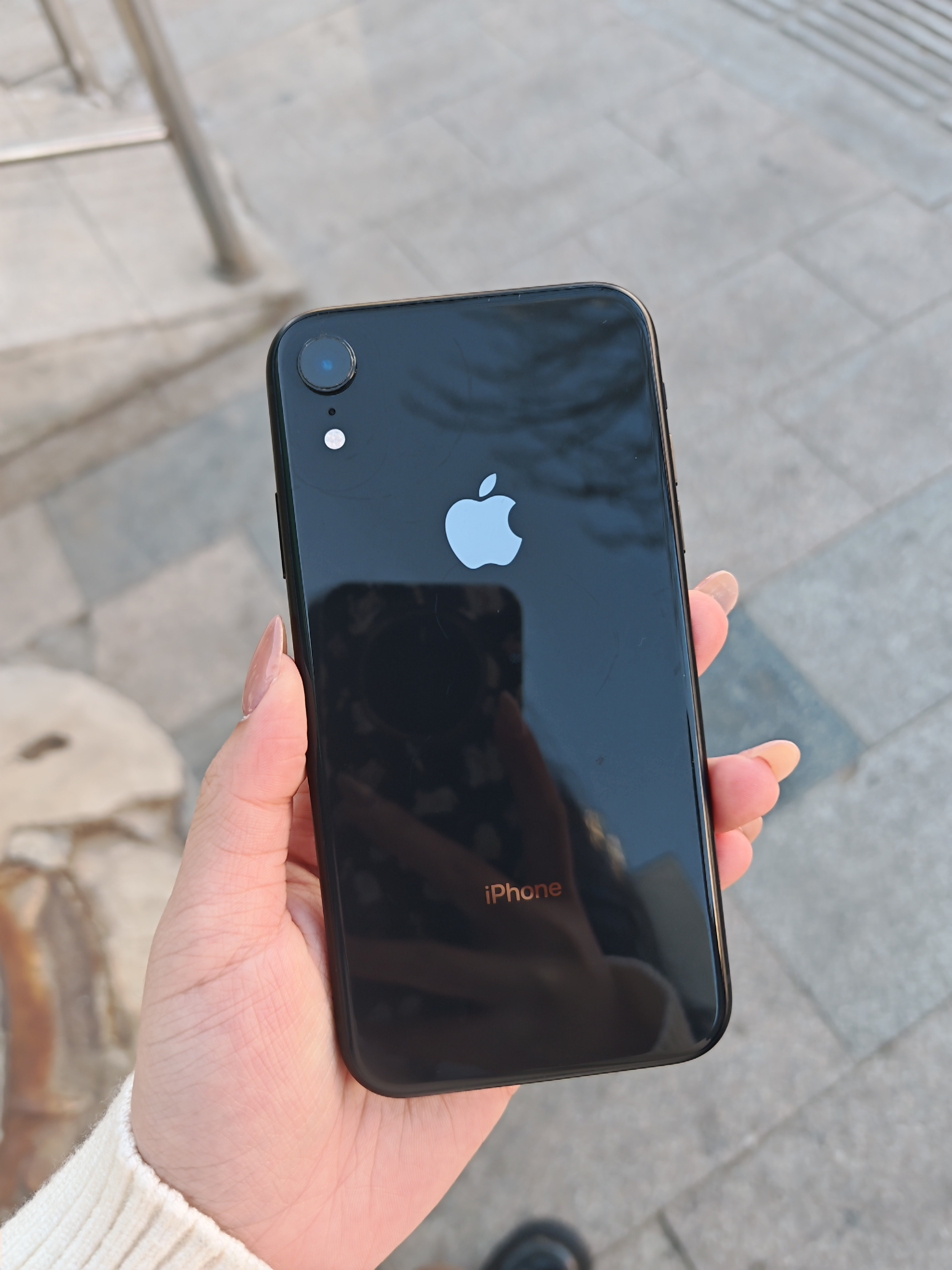 其实手机真的能用很久如果你不剪视频、不玩大型游戏等高运行APP，最少也能用3年。