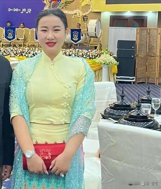 明珍珍今天伏法了，1996年7月1号出生的人，到今天还不满30岁。《论语.为政