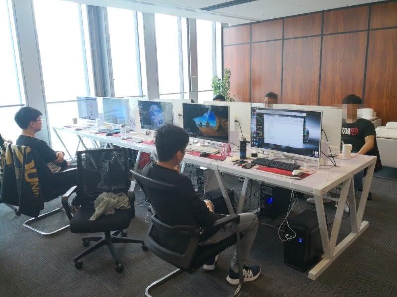 散户个个亏钱？这话我可不爱听！朋友今年刚入市，两万本金起步，现在已经稳稳赚到