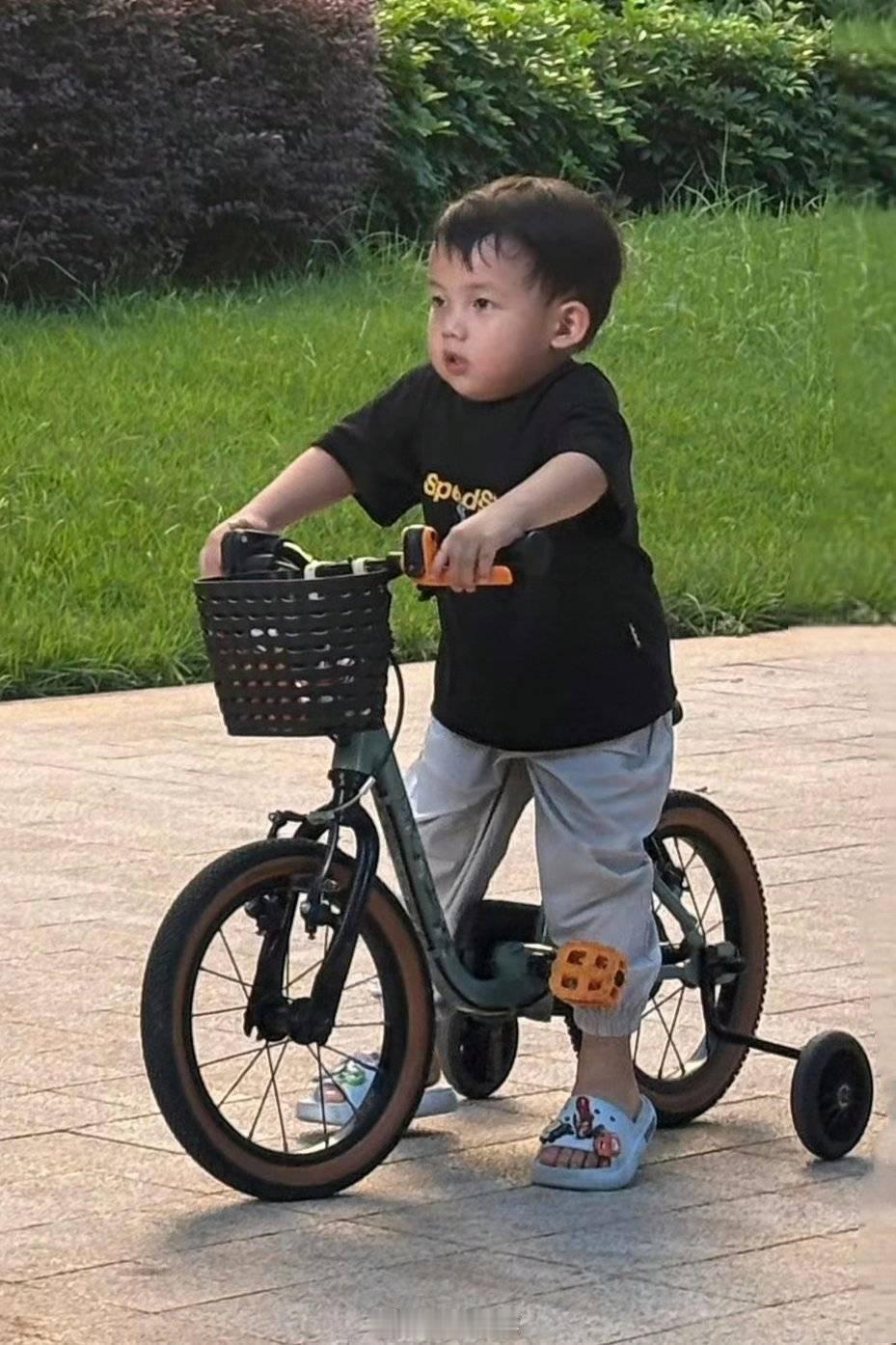 懂喝的么？我买哪款啤酒好喝？准备酒水。