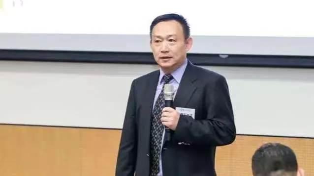 比芯片断供更阴险的，是有人把水表电表悄悄换成了私人资本的提款机！卢麒元怒批：别以