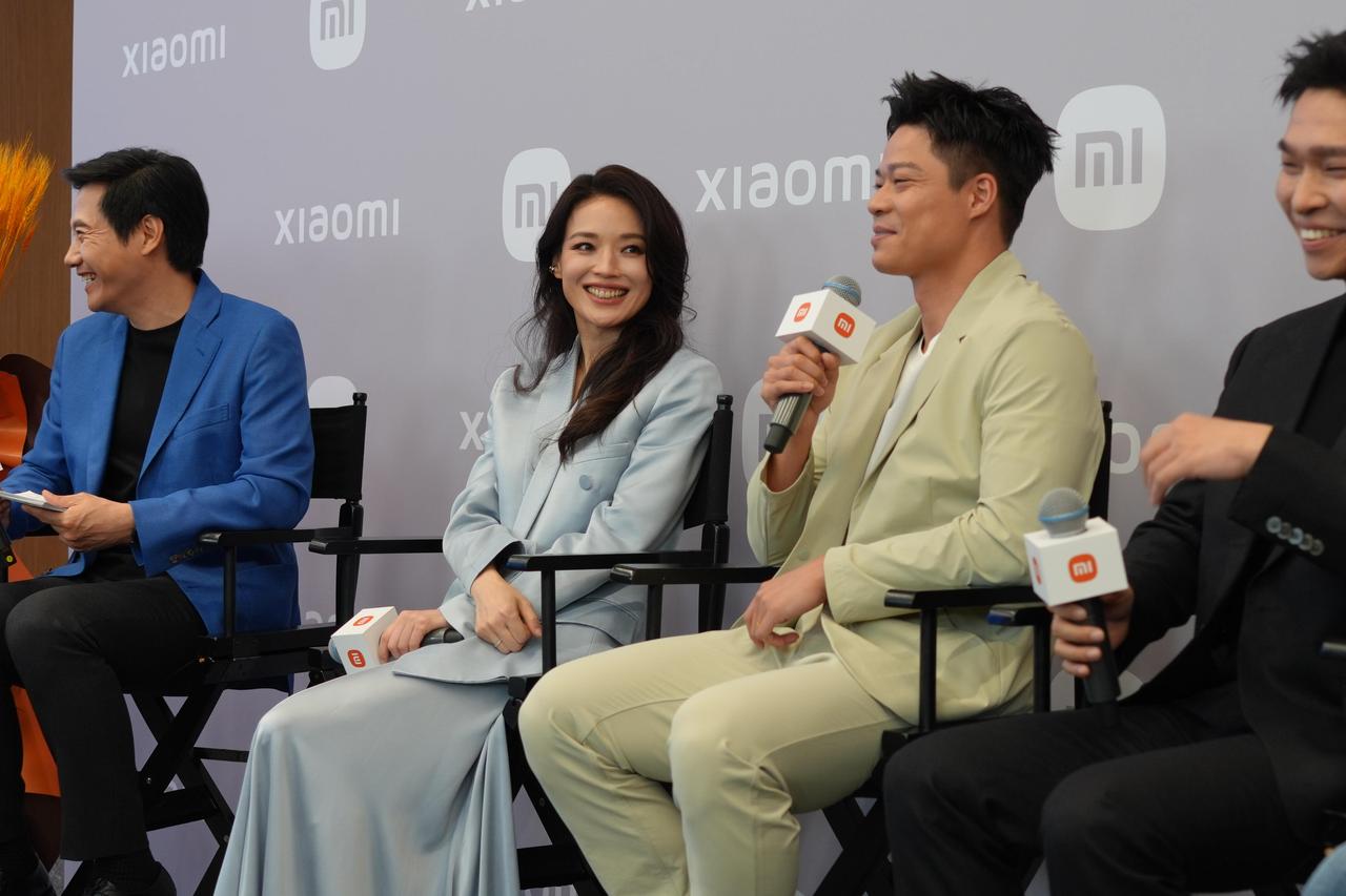 雷总是真男人，放出来了全是生图，对自己的女神相当有自信！舒淇代言小米，真的是让