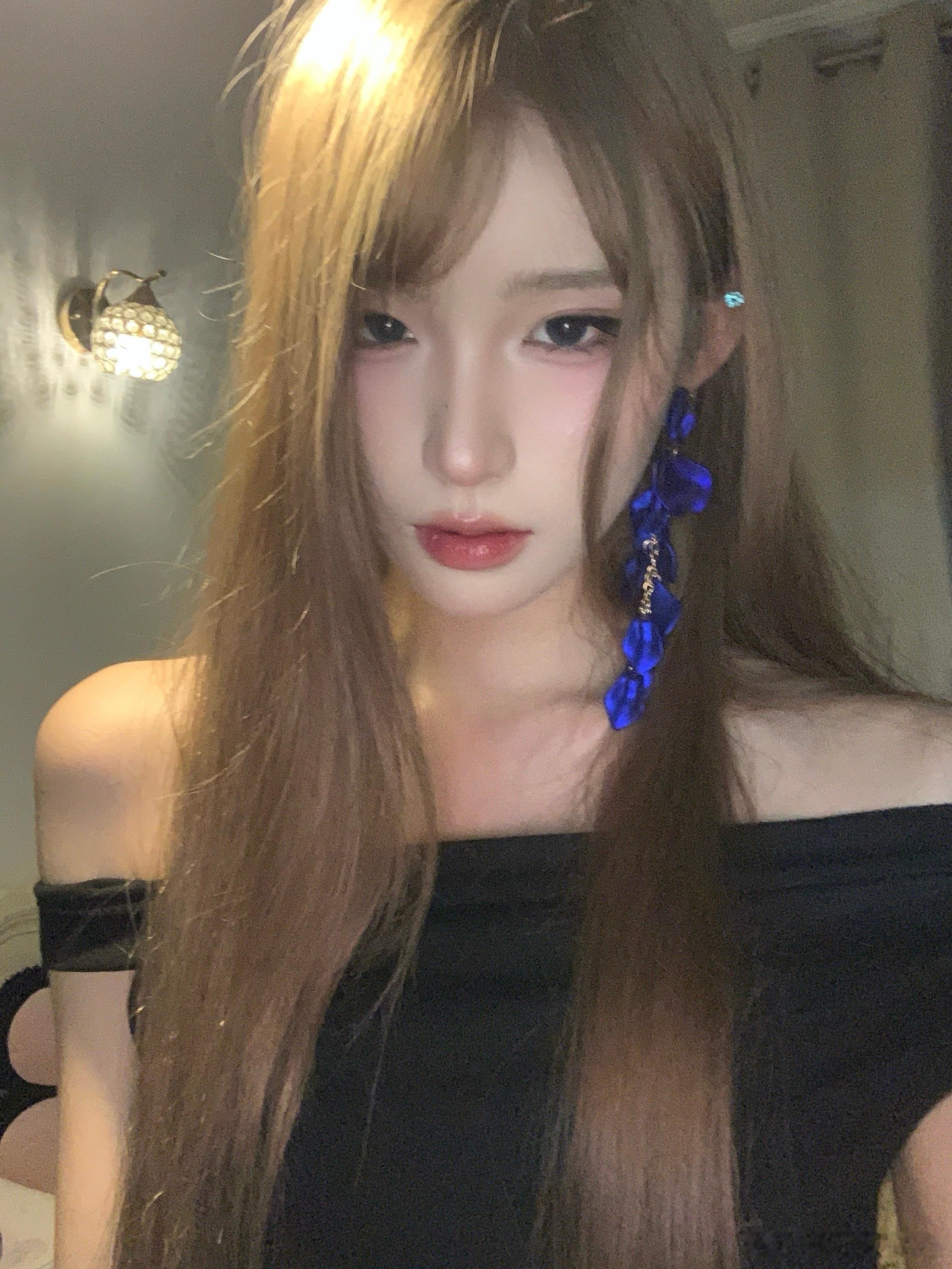 耳环真好看​​​