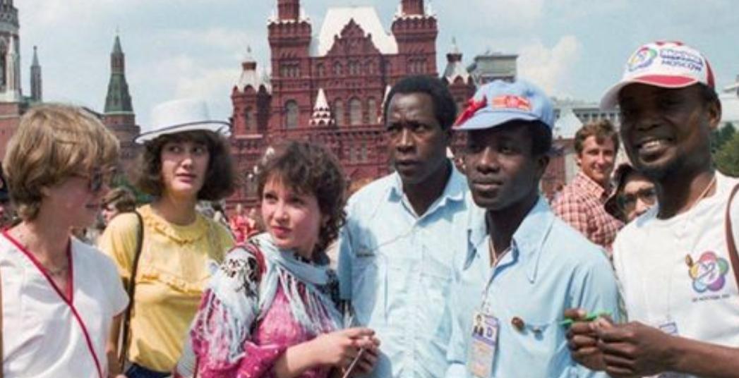 有人问俄罗斯为什么几乎没有黑人？俄罗斯人民回答称：我们国家拒绝任何一个黑人，这不