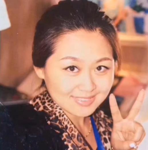 黑龙江绥化一女子在跟未婚夫结婚前夕，只因搭了一辆出租车，从此便销声匿迹，家人立即