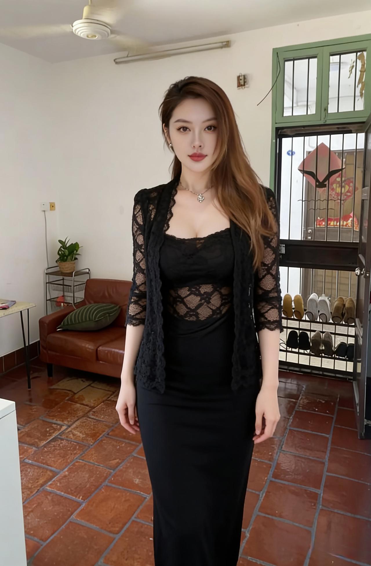 指尖划过蕾丝的纹路像划过老屋的窗棂童年的蝉鸣还在绿框窗外而我已穿上黑裙，站