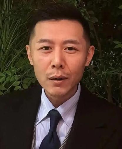 大家还是理智追星吧！不认识明星就要道歉？这些粉丝太“脑C”大冰简单一