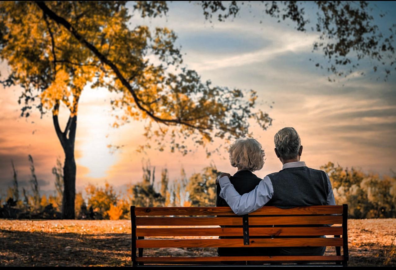 退休后最好的的生活，就是自在、自由支配自己的时间，不用急急忙忙地赶着去上班，轻松