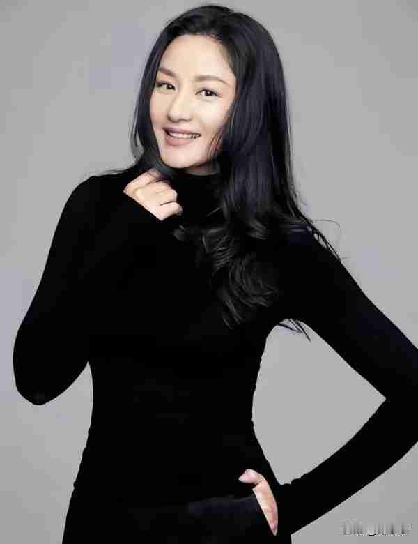 瞿颖这段关于身高的对话，听着像闲聊，其实藏着不少普通人关心的事儿。主持人问