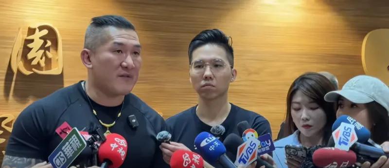 “馆长”陈之汉昨天晚上回到了台湾，在桃园机场有不少媒体在等候他，他也谈了这次大陆
