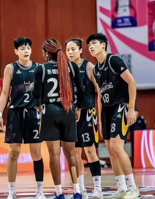 三节比赛结束，山东女篮56-58广东女篮，看看广东女篮球员得分和正负值，谁发挥最