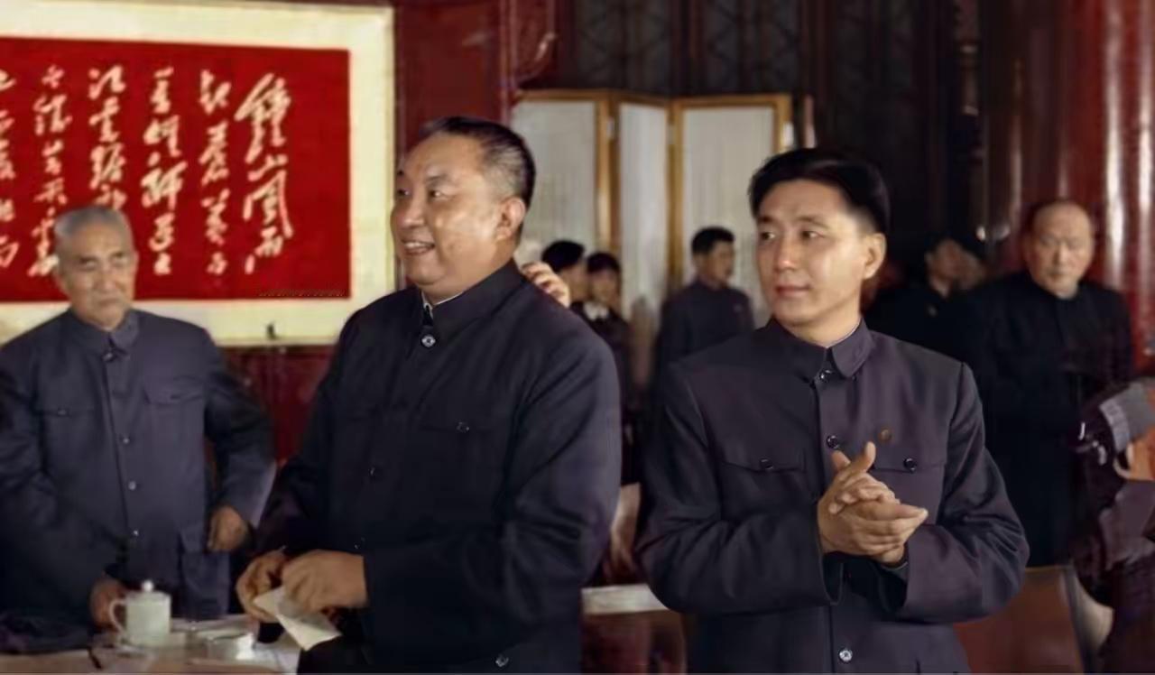 大家可能不知道，1976年的国庆节其实有过一次特别特殊的官方集会，这次经历在当年