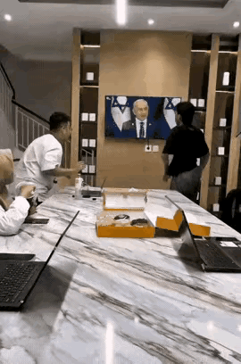 愤怒，一定要具体化，任何口号和做作都是敷衍和、找借口！这个视频来自国外，从视