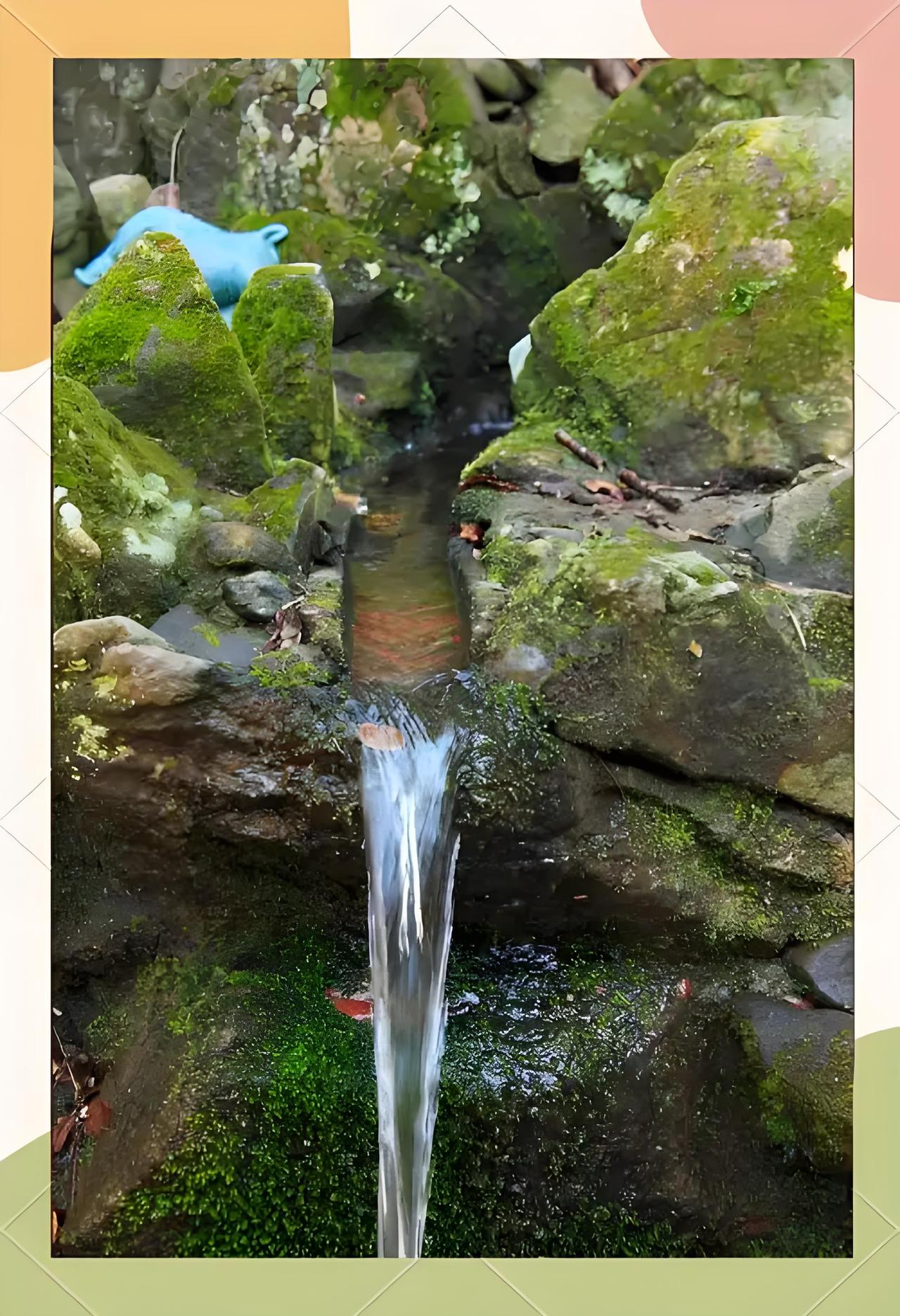 看到“此路名不往黄泉处想，往泉水处想也行”，突然想起黄泉这词含义的转变。黄泉最初