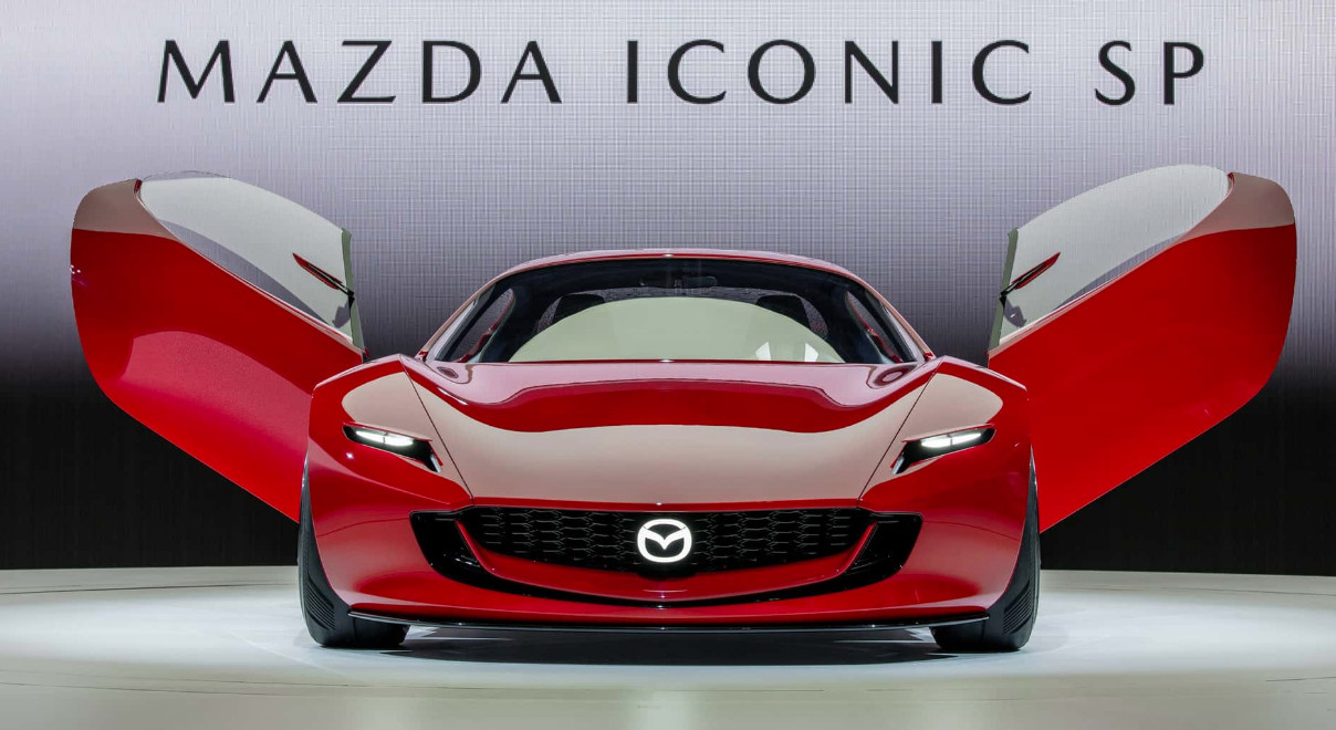 转子发动机情怀未灭。马自达内部对复兴RX跑车呼声强烈，但量产仍卡在财务可行性上。