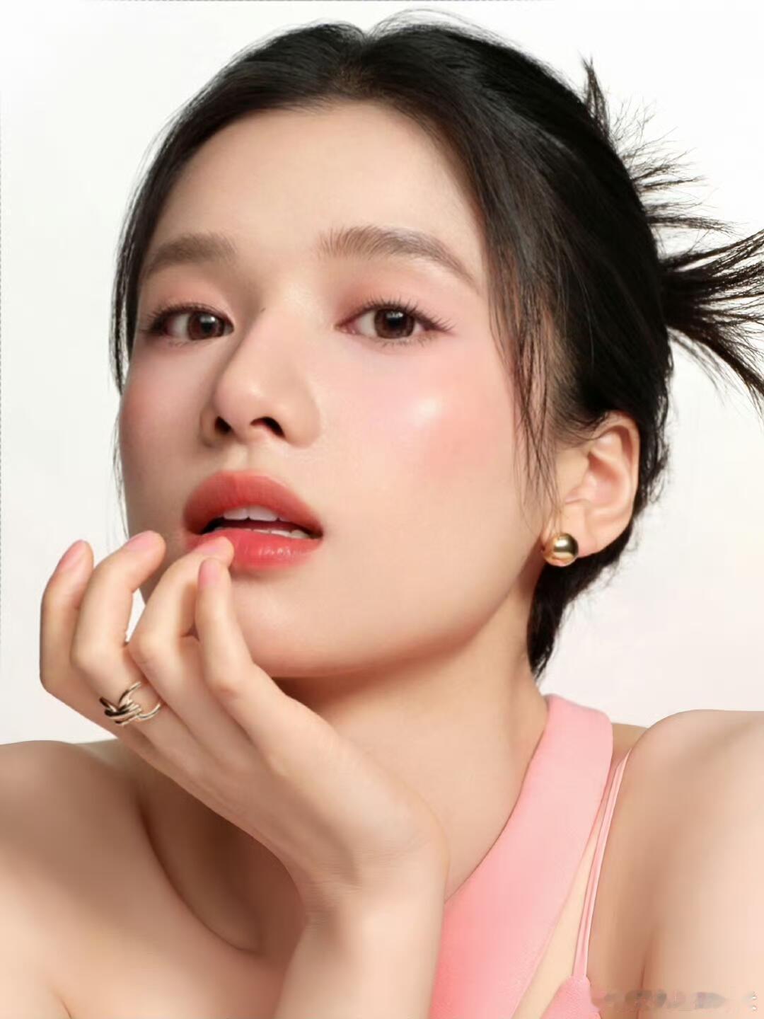 张婧仪盯榨的神