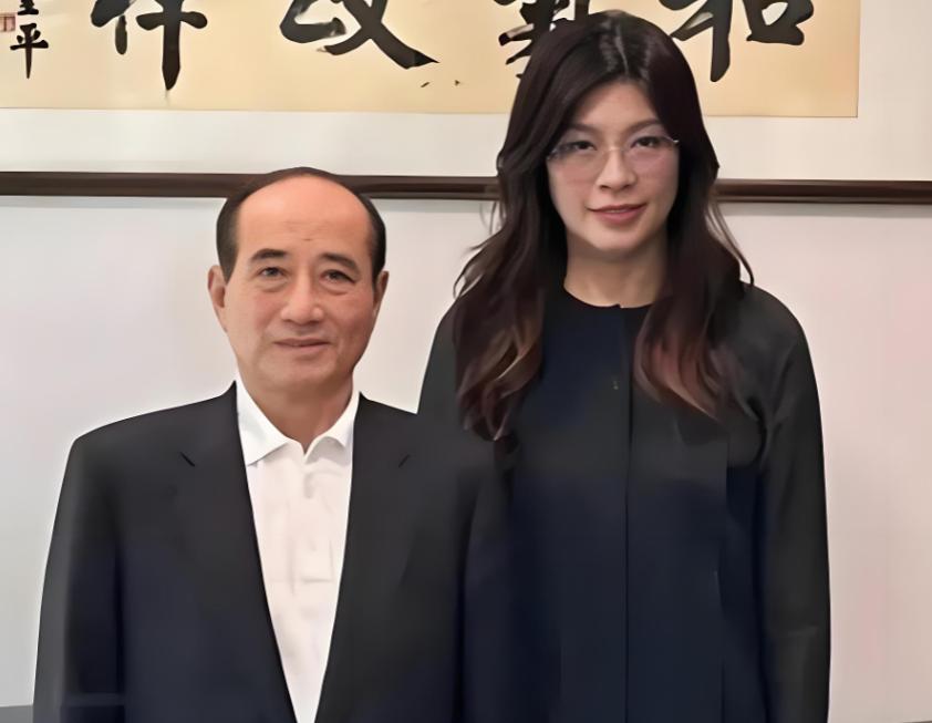 王金平站出来了，国民党大佬王金平今天正式表态，力挺党主席郑丽文4月7日访问大