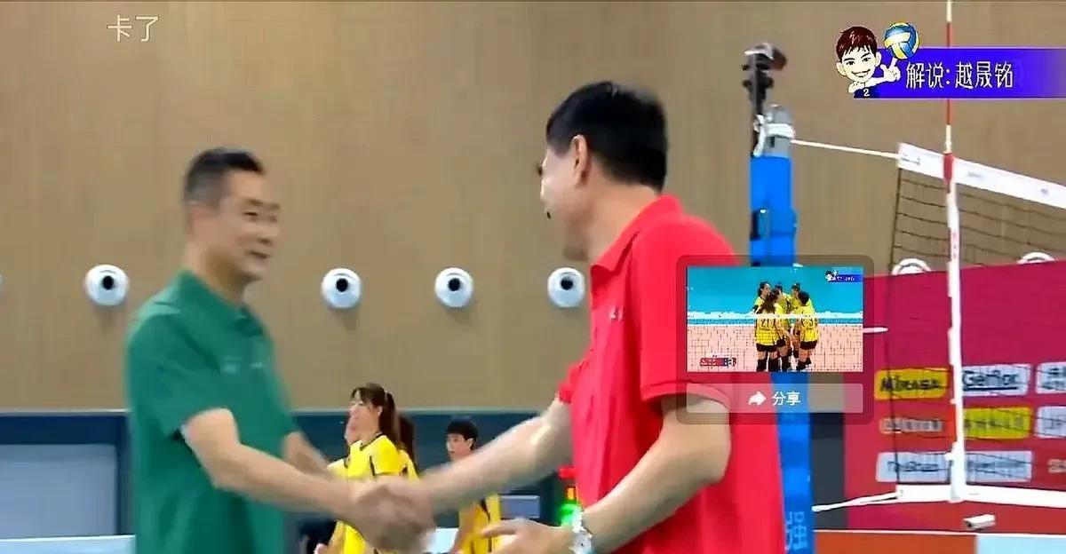 【陈方识路子，天津女排对江西女排】好久没有在镜头里露面的陈友泉指导，以江西女排