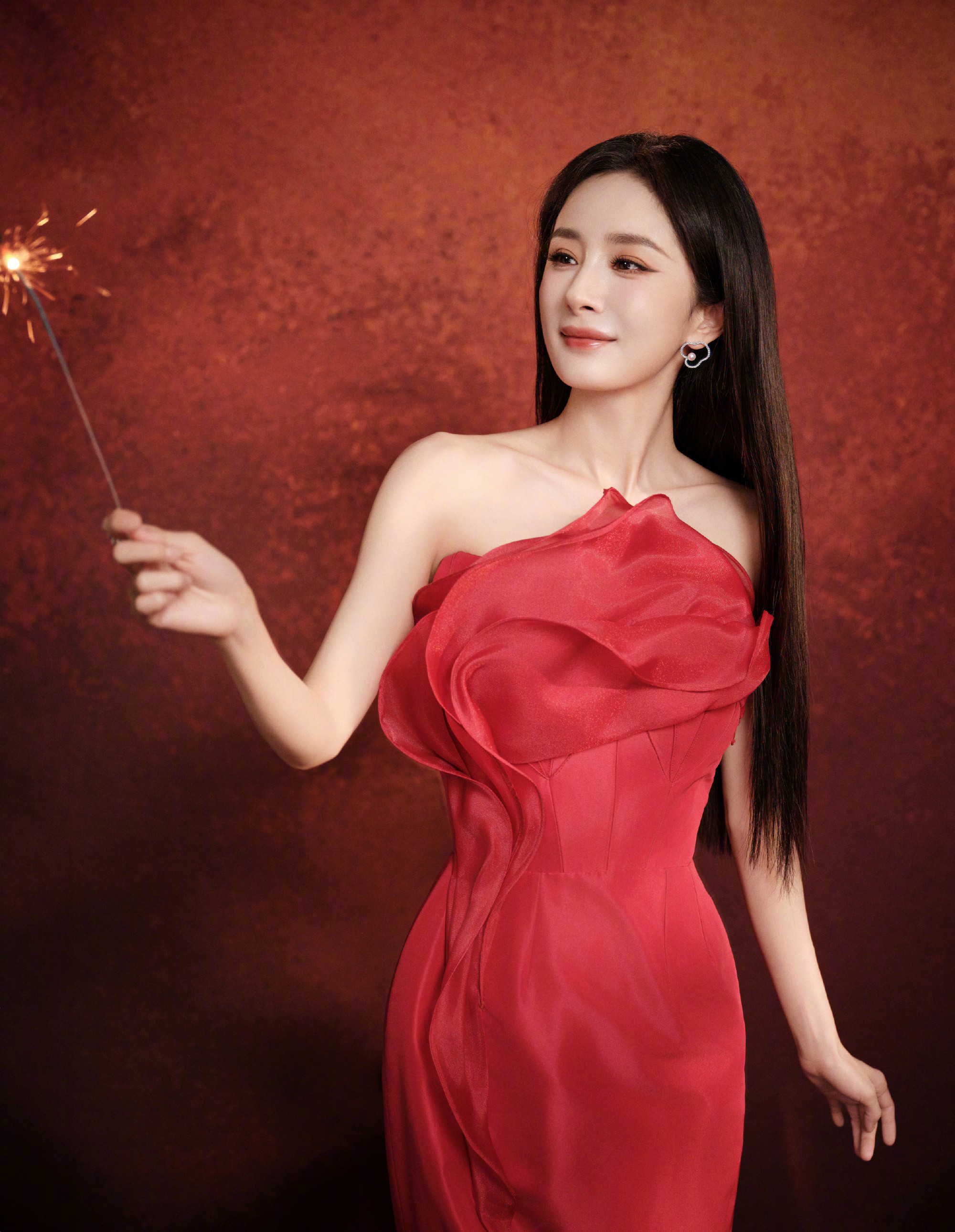 杨幂新年快乐希望新的一年我们都会越来越好！