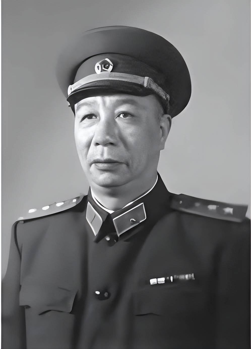 43岁任工程兵首任司令员，46岁授开国上将，传奇将军的跌宕一生他43岁担任