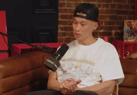林书豪做客安东尼的播客节目《7PMinBrooklyn》，解开了两人多年的心