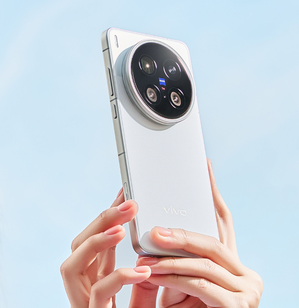 vivoX200Ultra图赏：为摄影爱好者量身定制的「口袋单反」